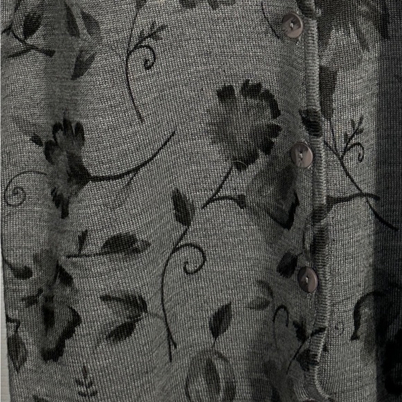 Talbots gray floral cardigan, buttons, size small, acrylic/wool, spring, layer - Picture 2 of 8